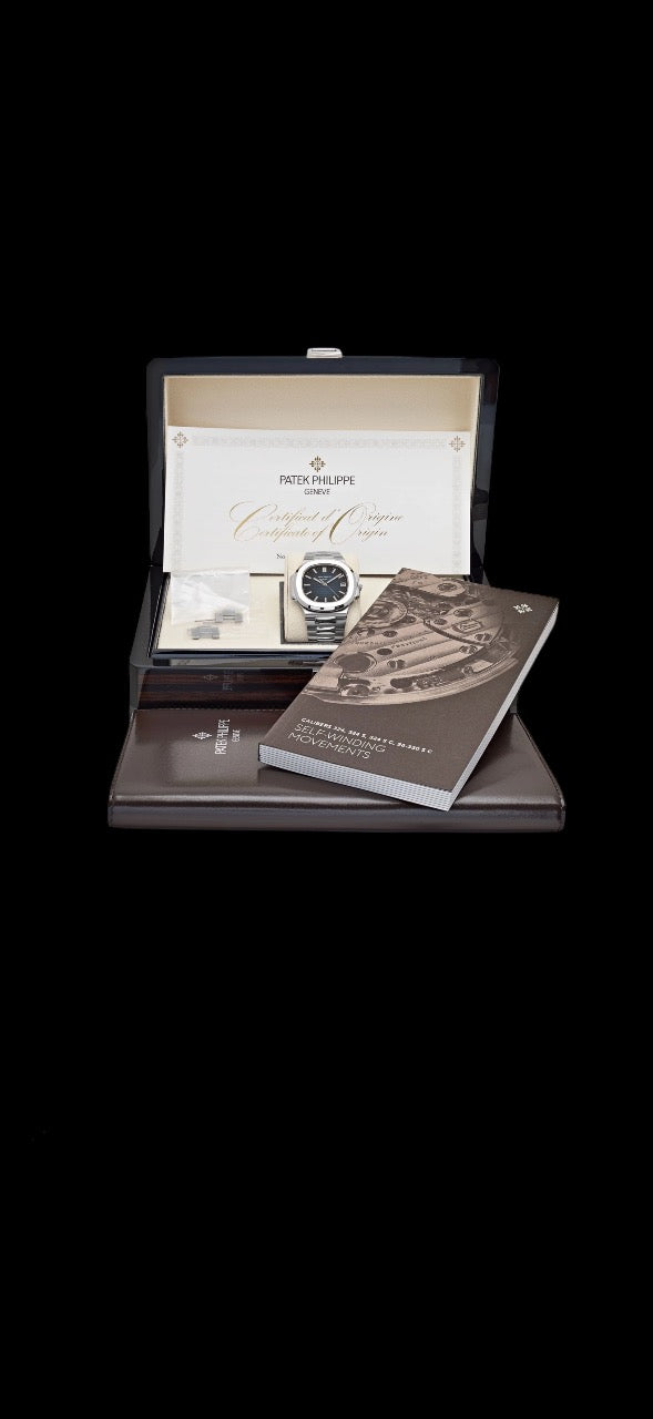 patek philippe nautilus white gold - 5811/1g-001