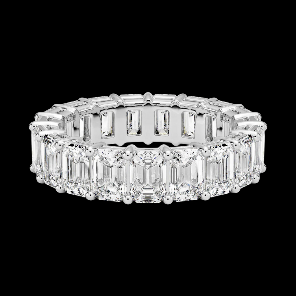 Natural Diamomd Emerald Cut Ring in Gold